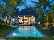 Villa Eshara III, Pool at Night